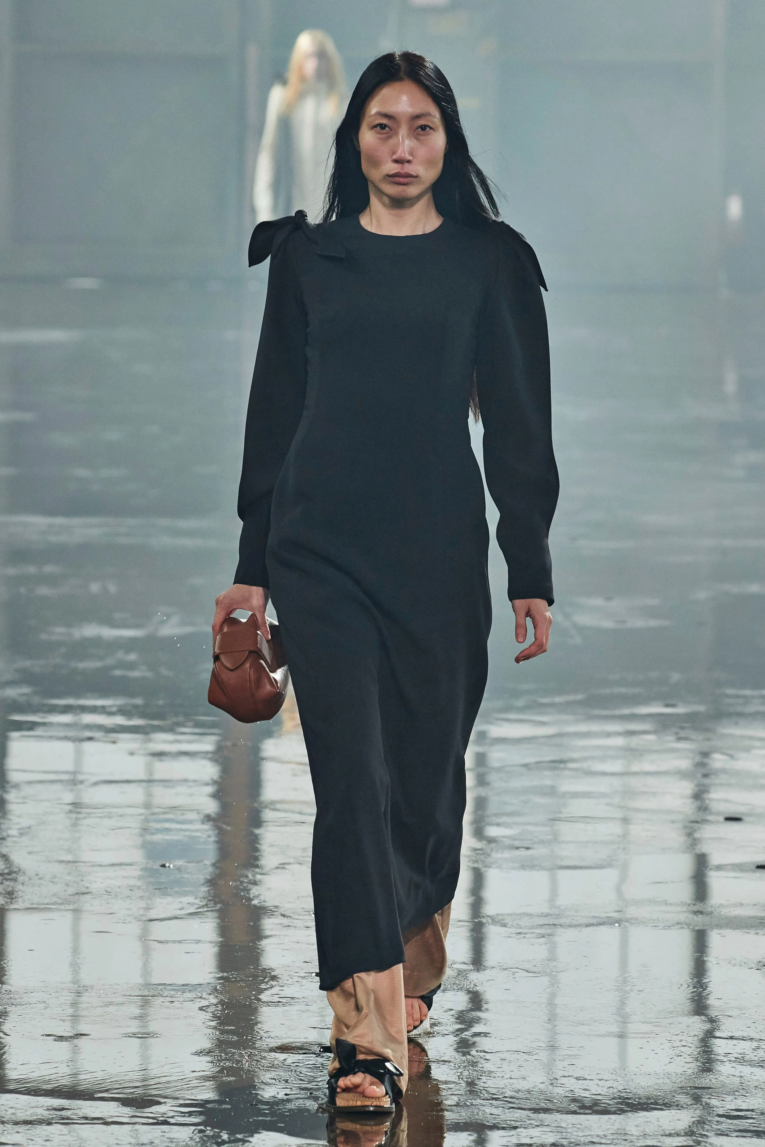 Look 13