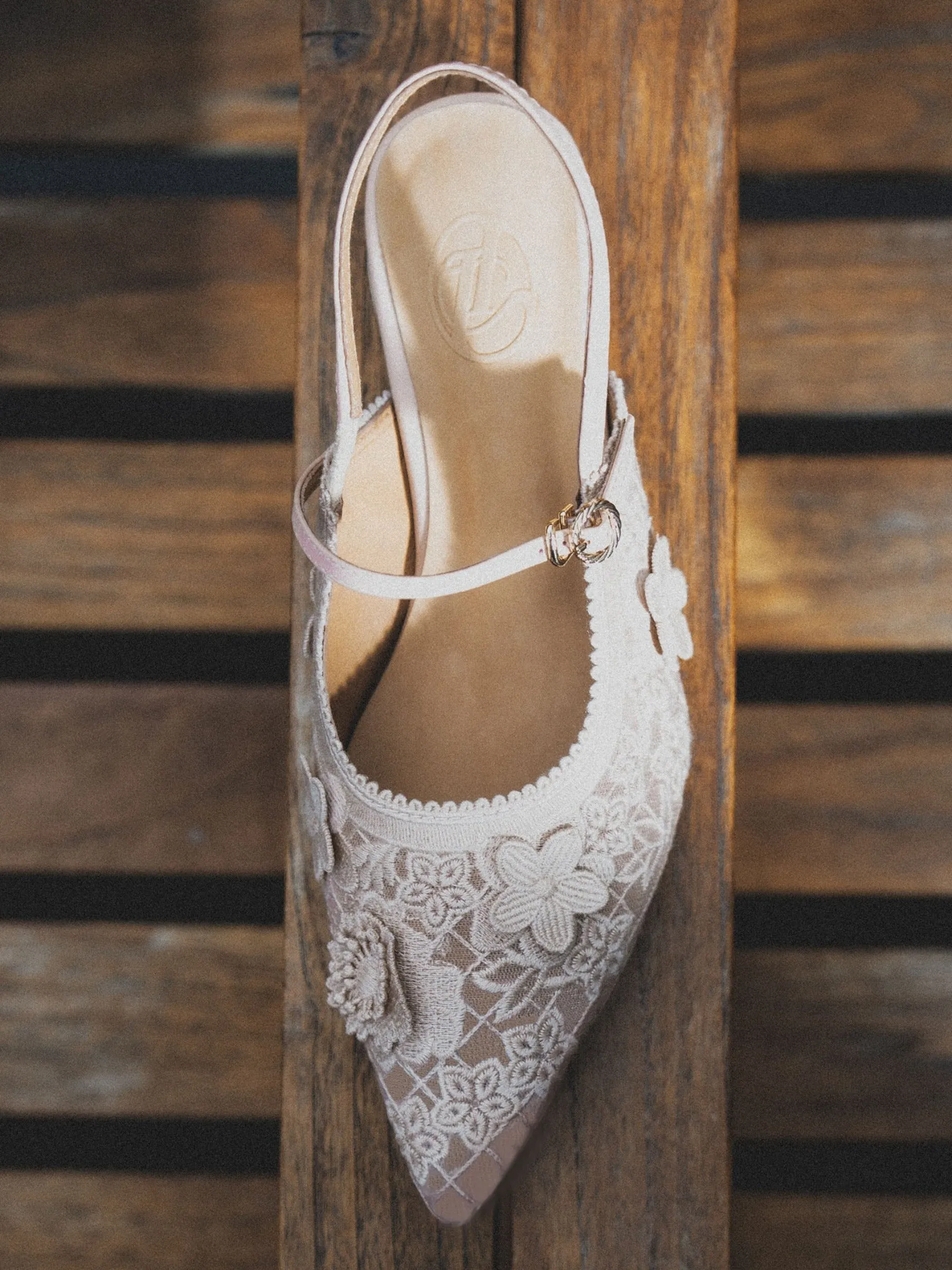 Rayla 𖠁 Pointed Low Pumps With Lace (Limited Edition)